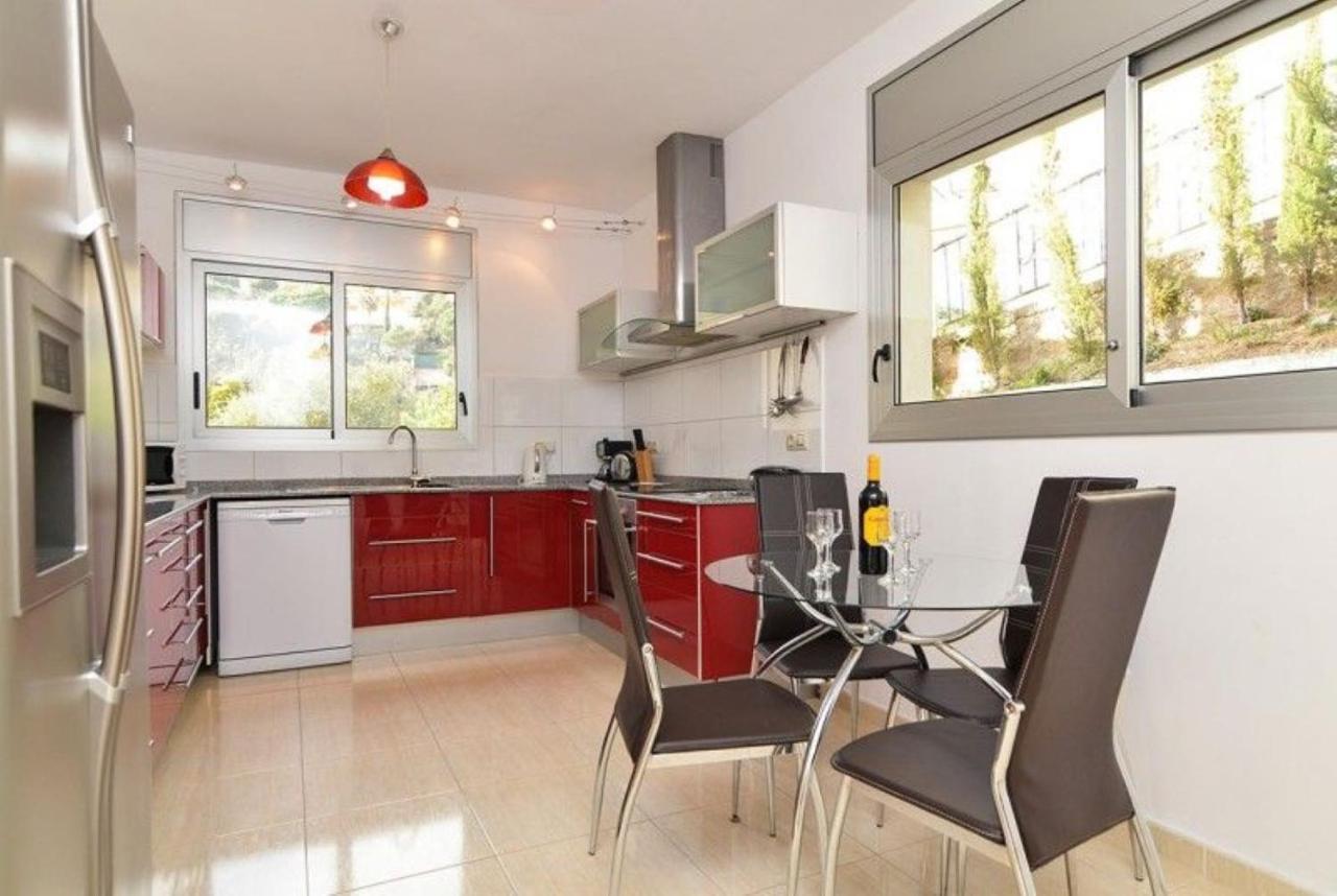 Privacy, Pool, Nature, With Breathtaking View Villa Lloret de Mar