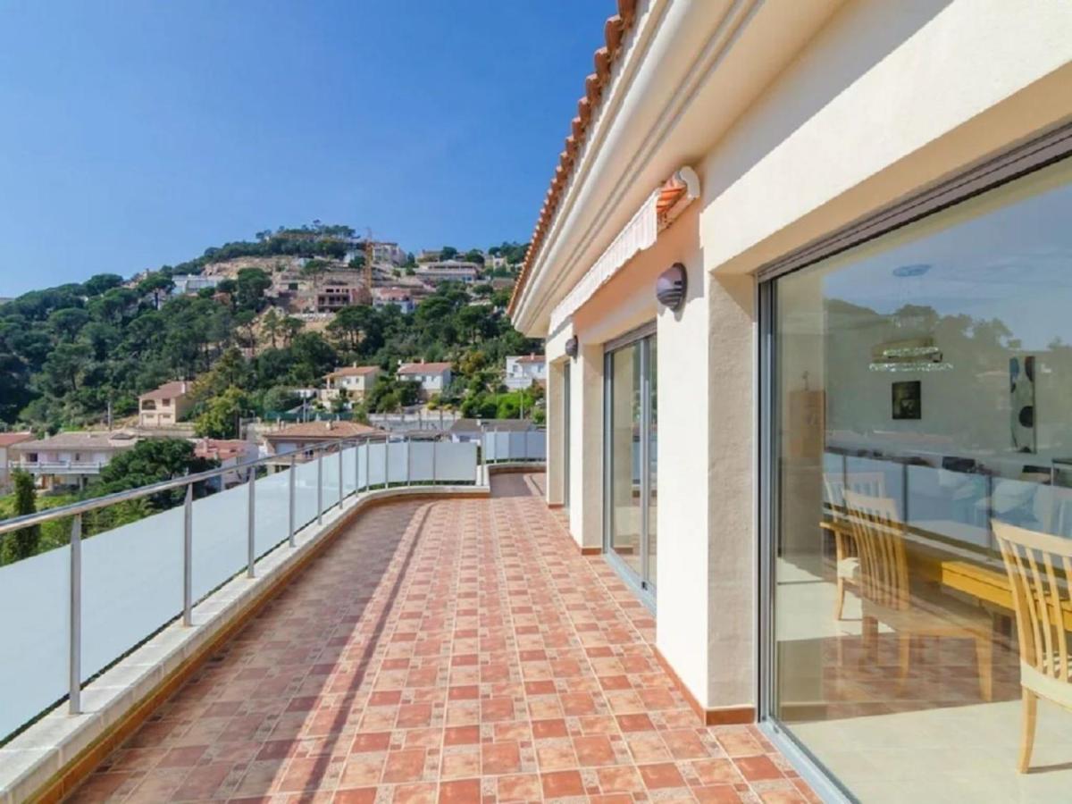 Privacy, Pool, Nature, With Breathtaking View Villa Lloret de Mar
